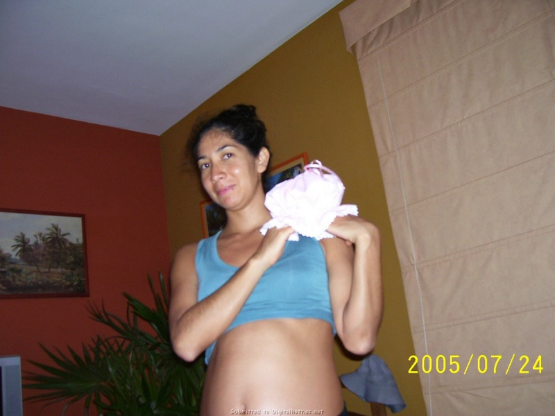 Беременная мексиканка шалит в свои тридцать семь лет
